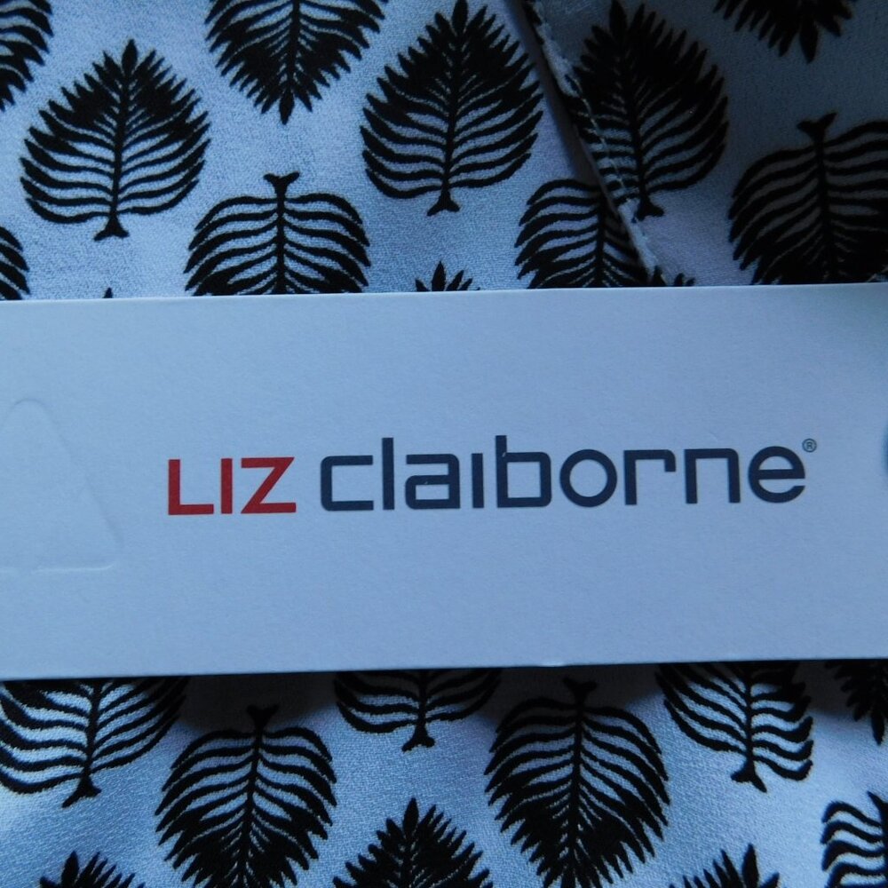 LIZ CLAIBORNE Button Up Sleeveless Blouse White Black Leaf Print Lightweight PL - Picture 4 of 6